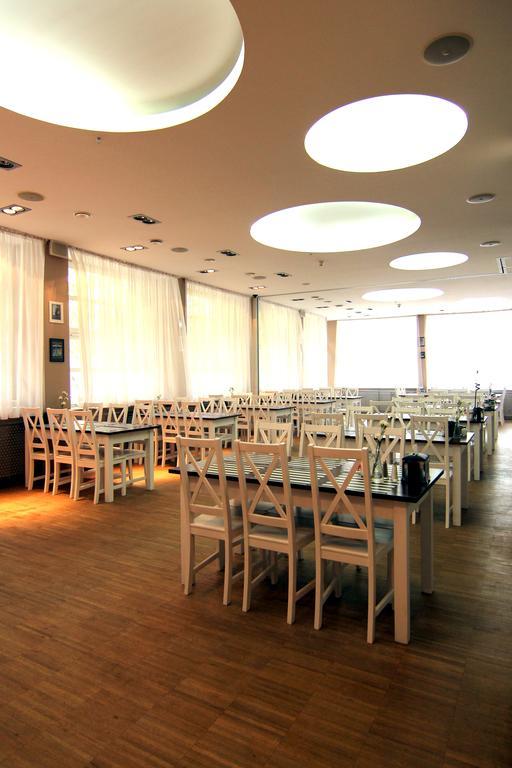 Hostel Molo 罗兹 外观 照片