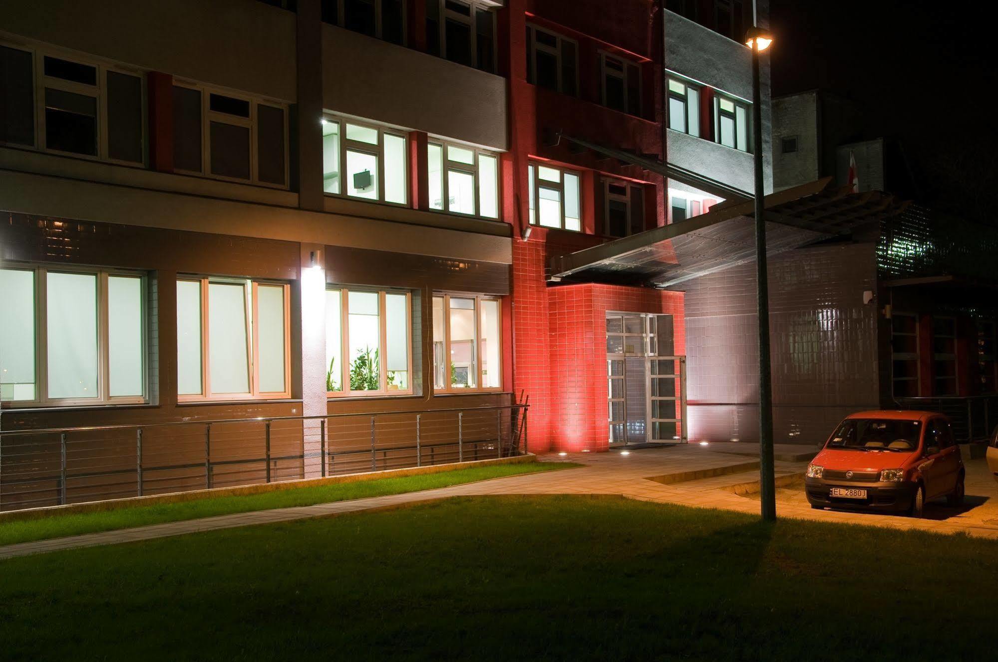 Hostel Molo 罗兹 外观 照片