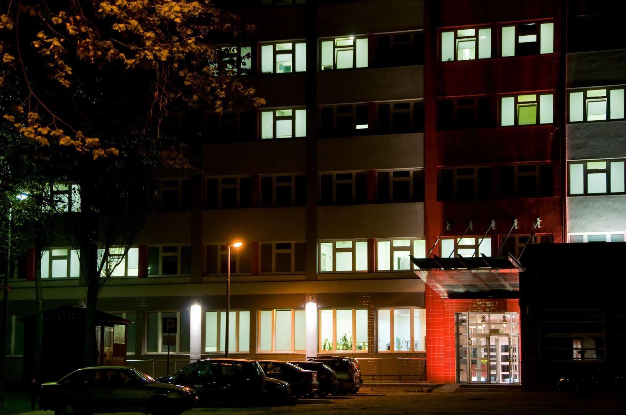 Hostel Molo 罗兹 外观 照片
